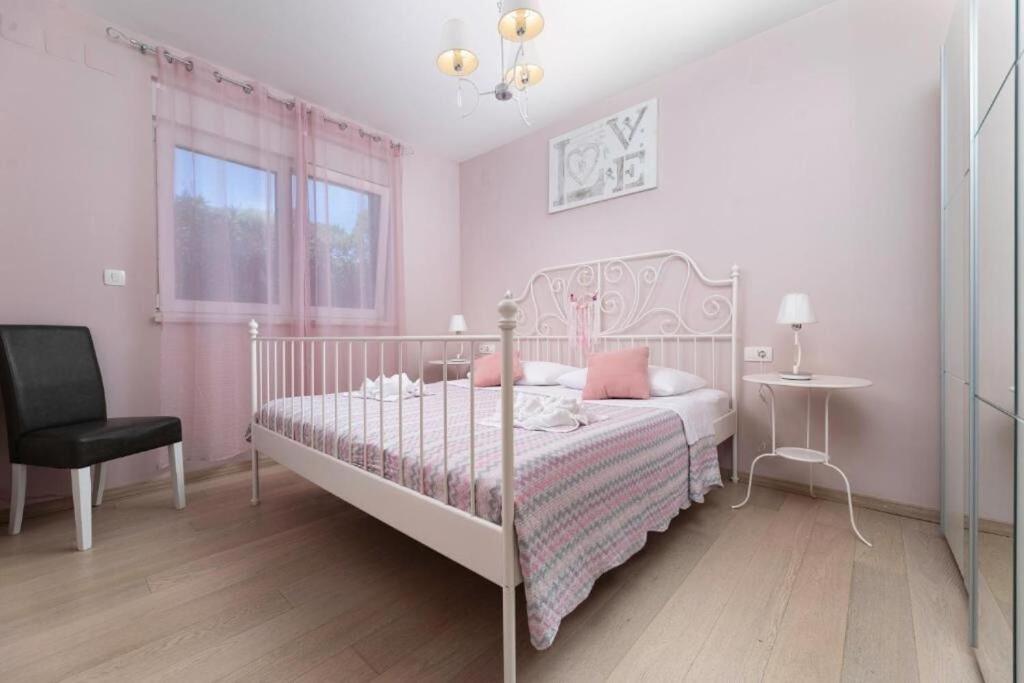 Apartments Marina Malinska Εξωτερικό φωτογραφία